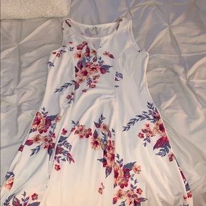 NWT White Floral Fitted Dress with Flowy bottom